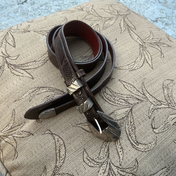 Elegant Brown Men's Belt with Silver Details
